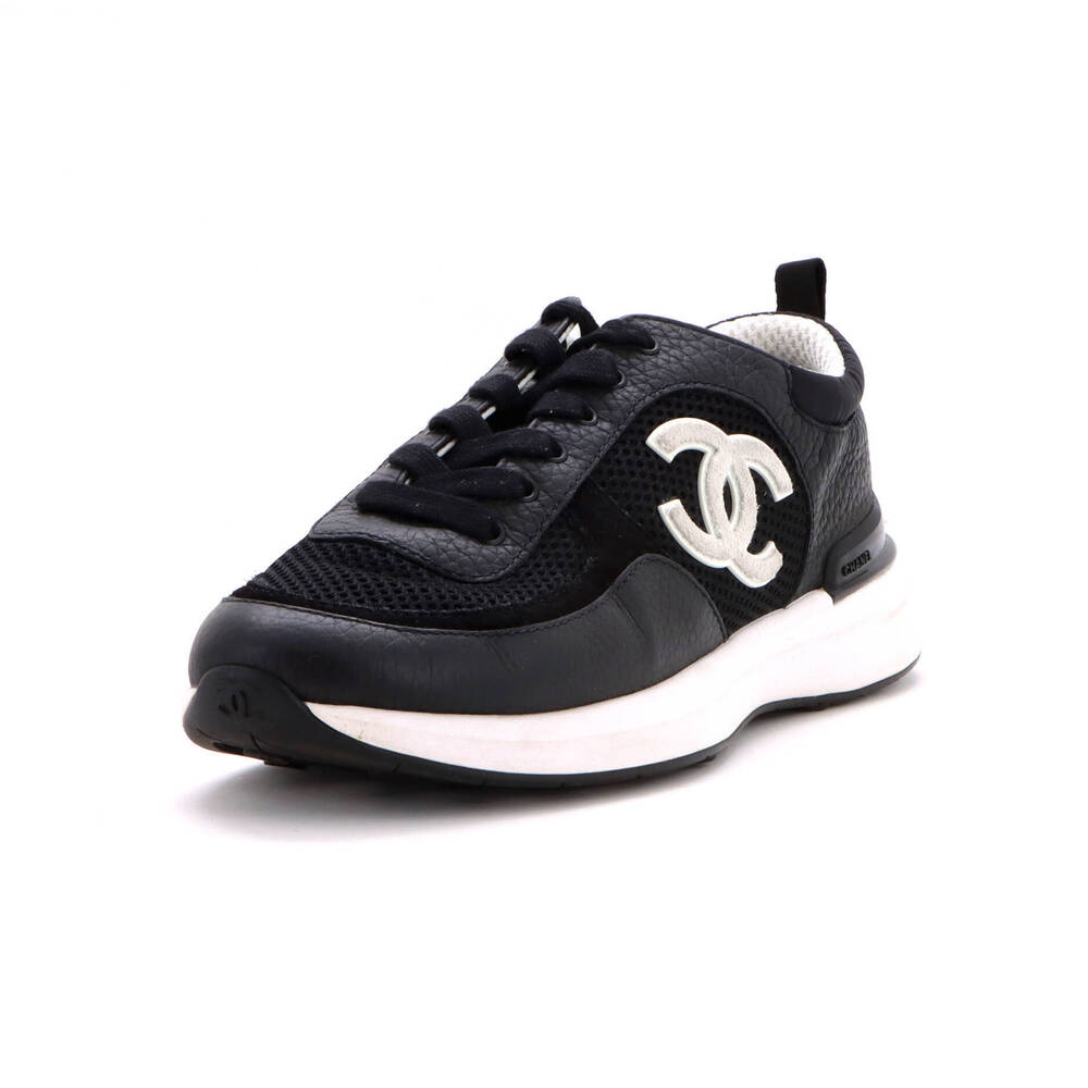 Chanel Women's CC Low-Top Sneakers